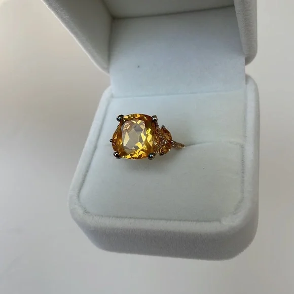 NWOT 4 1/2 ct. t.w. Citrine/White TopazSize 7